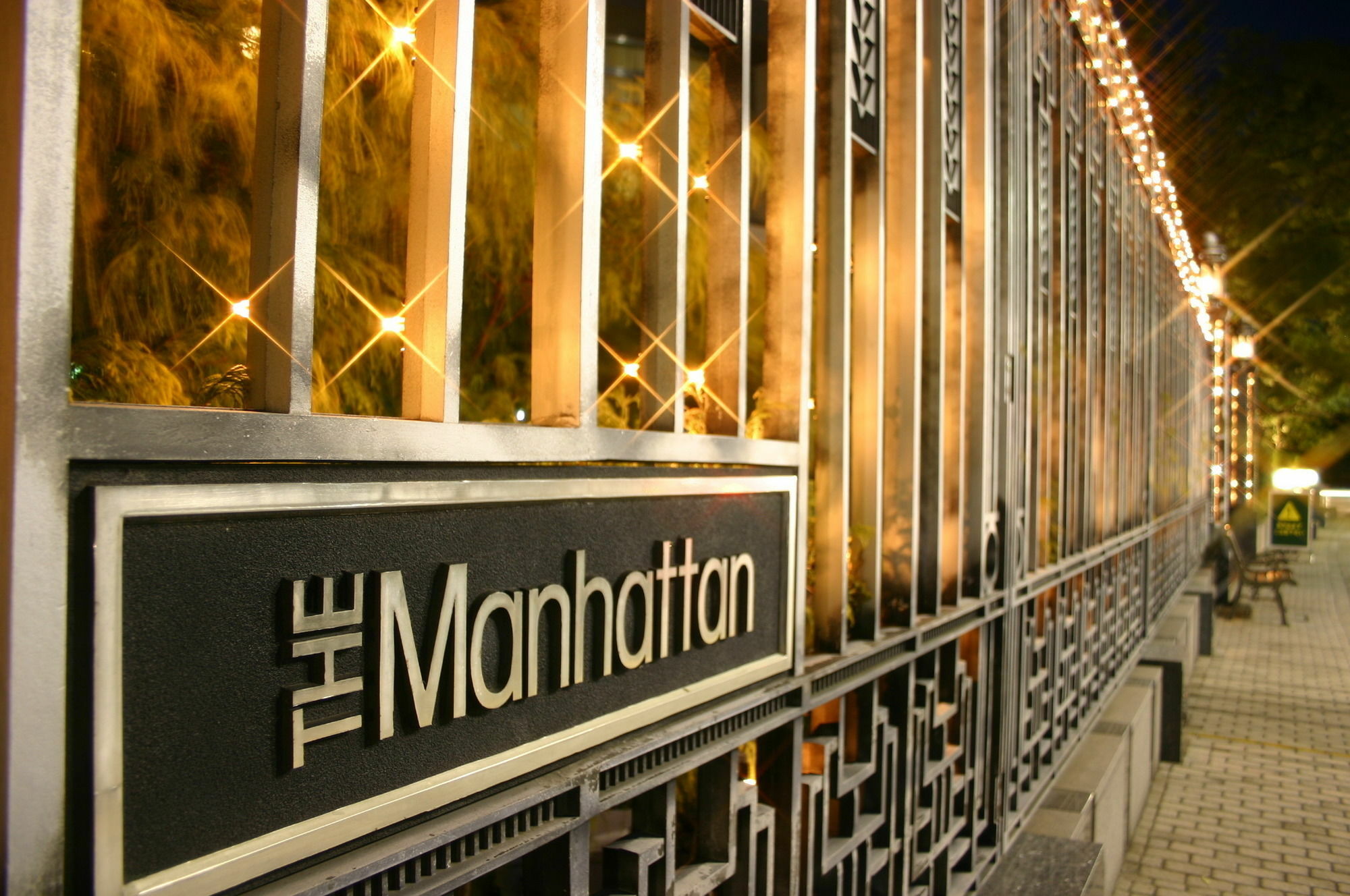Hotel The Manhattan 千葉市 エクステリア 写真